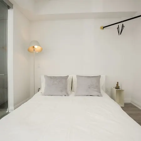 Central Yorkville Furnished Condo